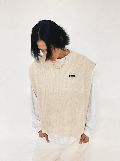 OVER KNIT VEST