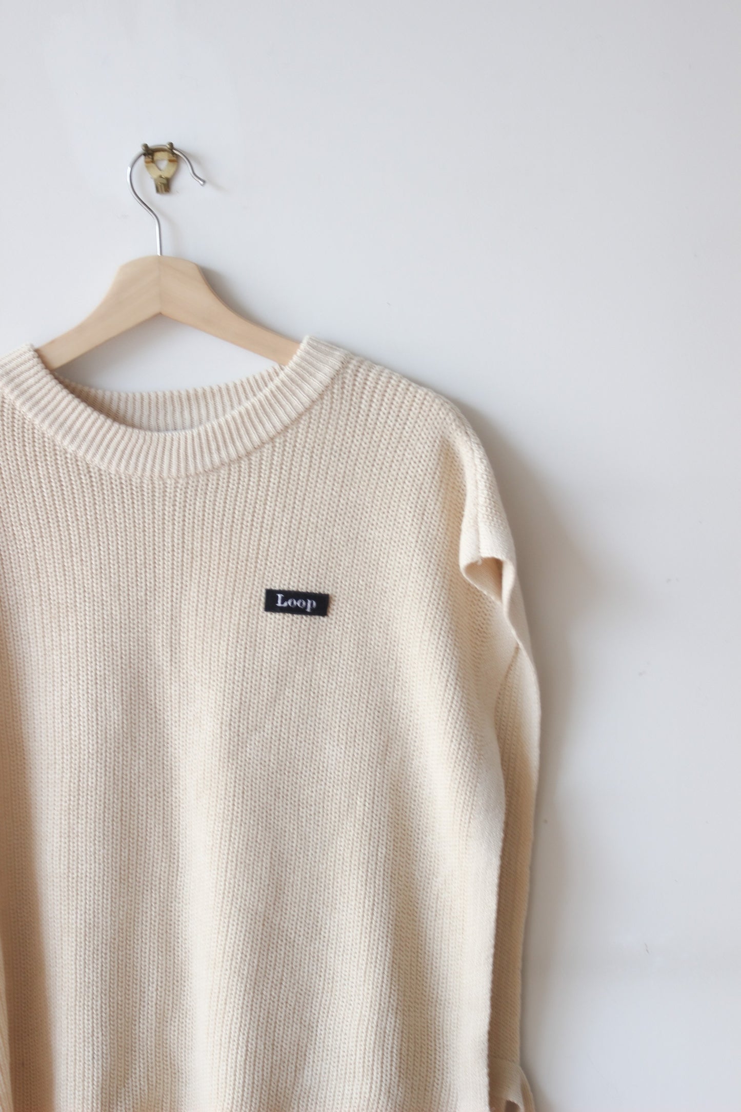 OVER KNIT VEST