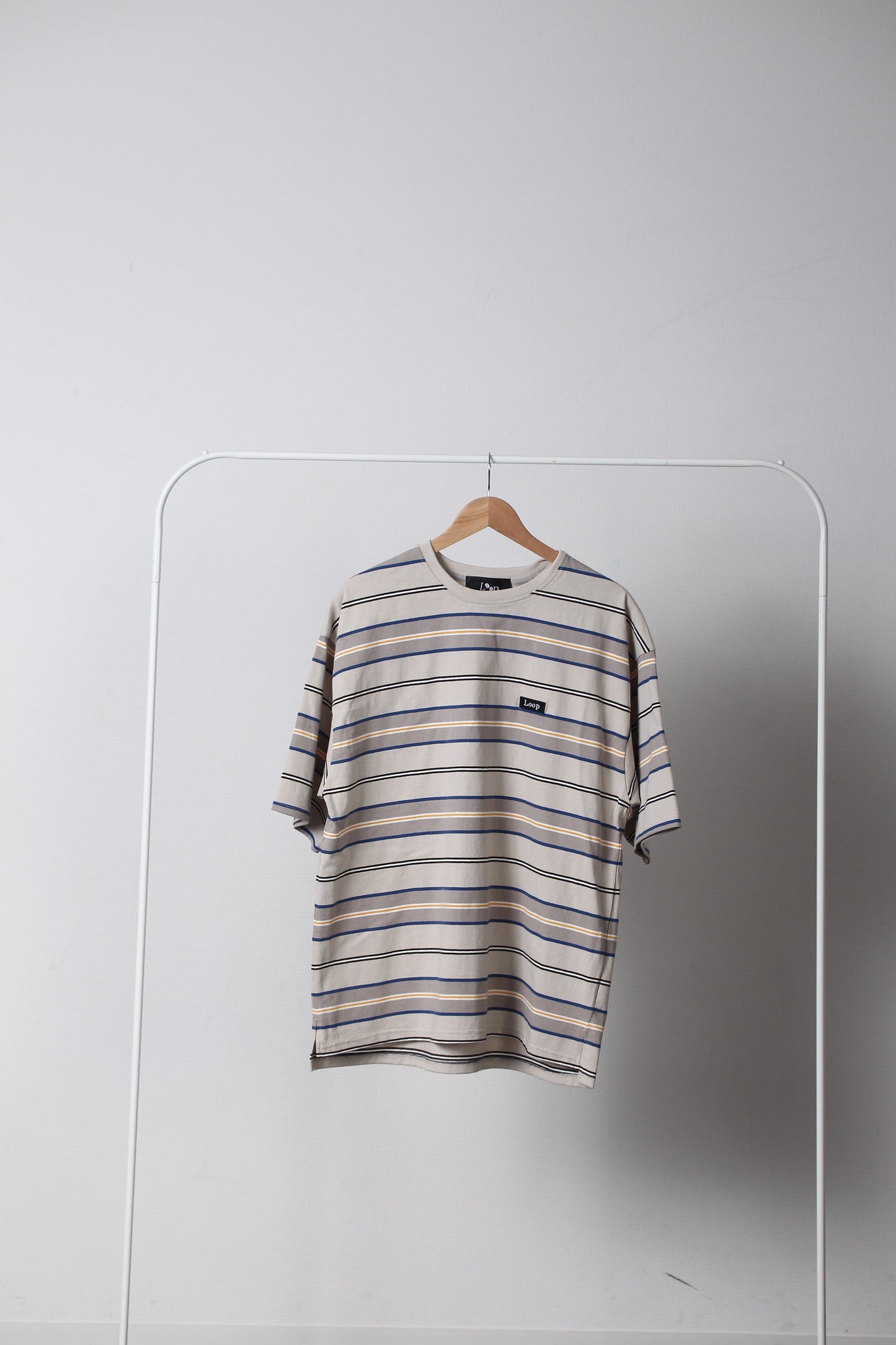 BORDER T-SHIRT