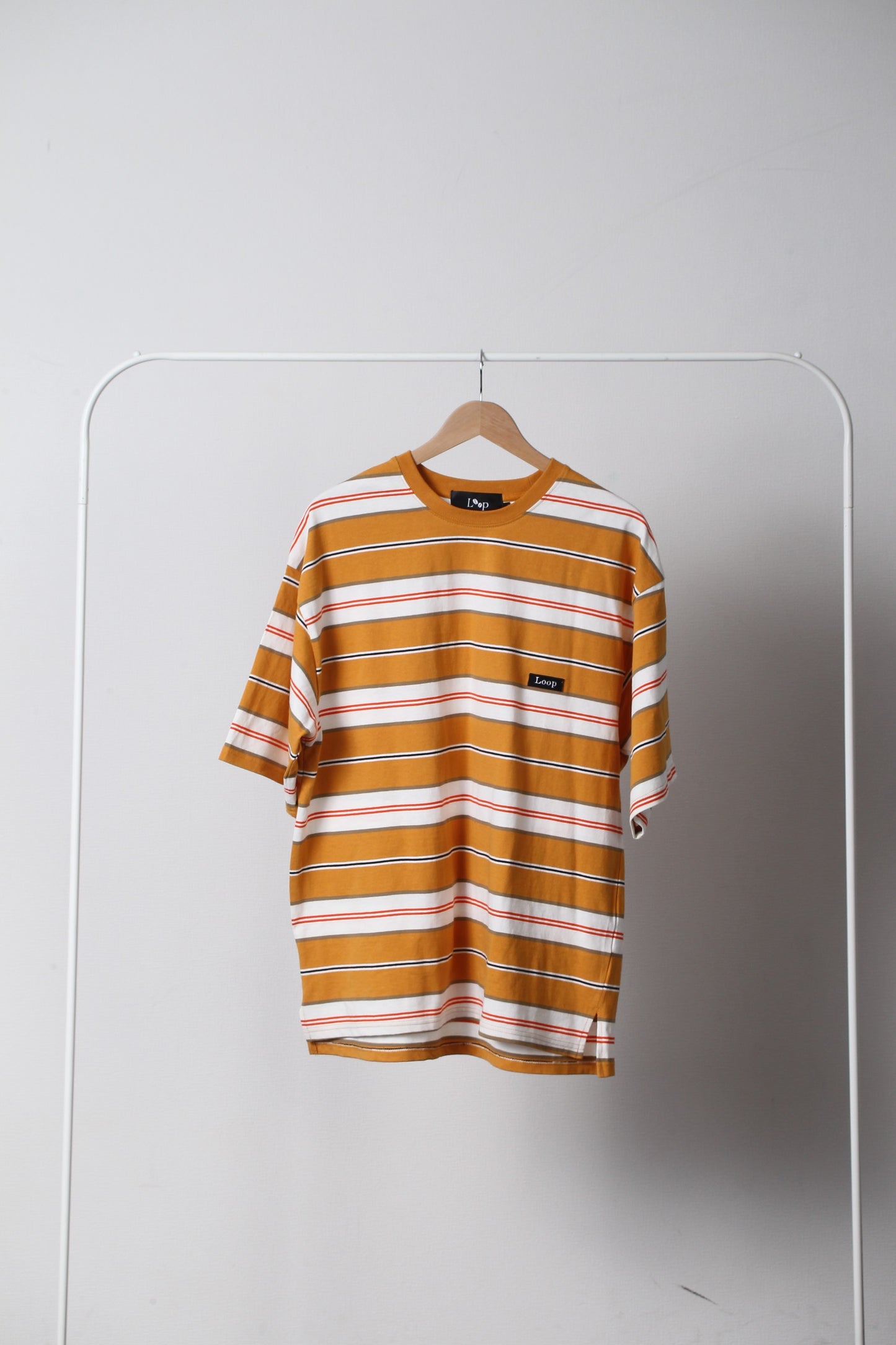 BORDER T-SHIRT