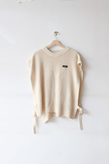 OVER KNIT VEST