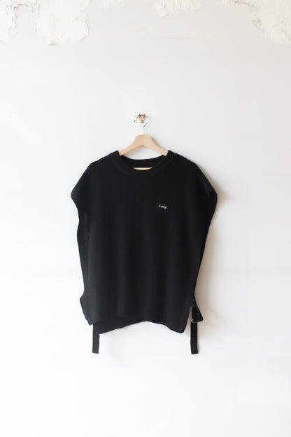 OVER KNIT VEST