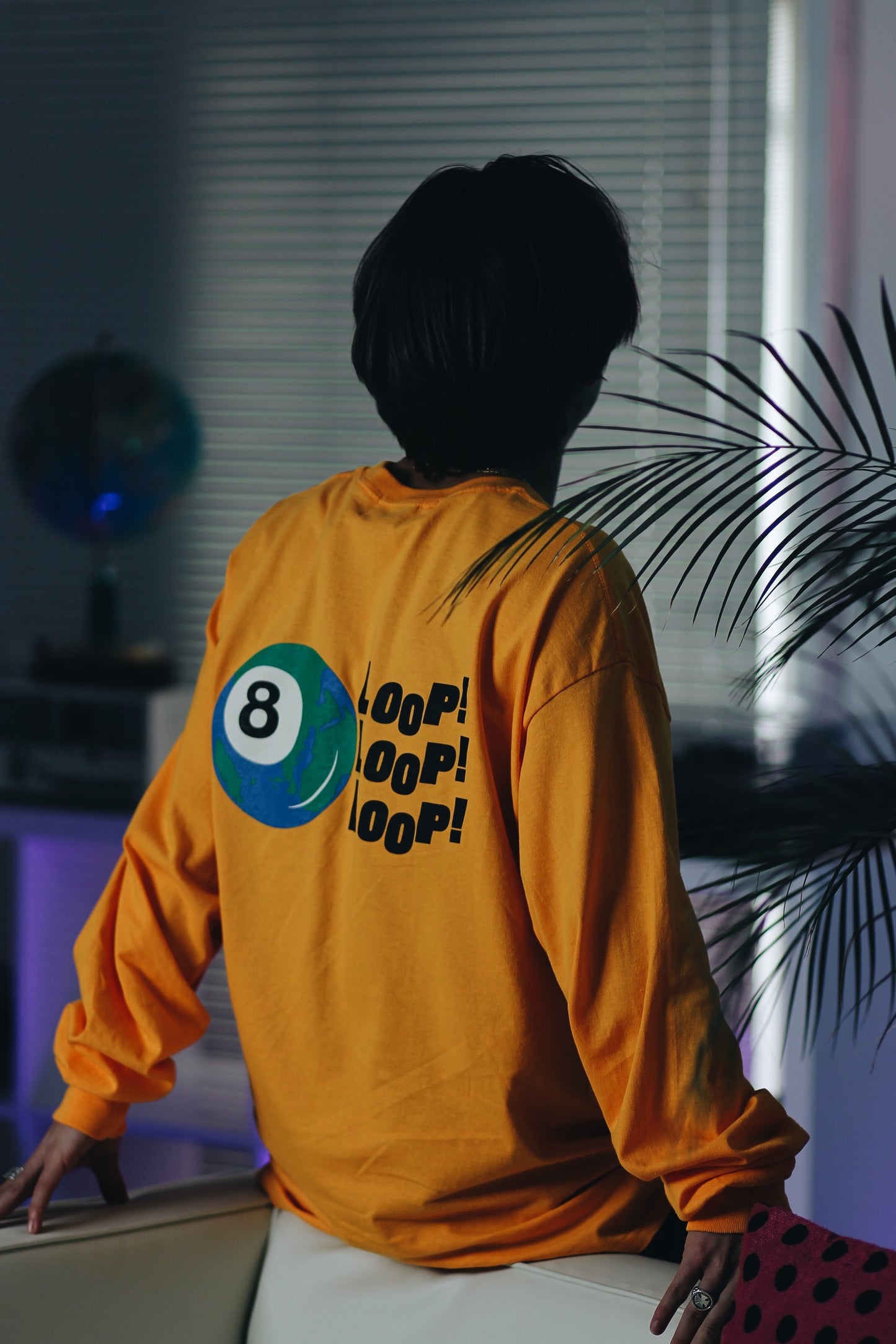 EARTH BALL LONG T-SHIRT