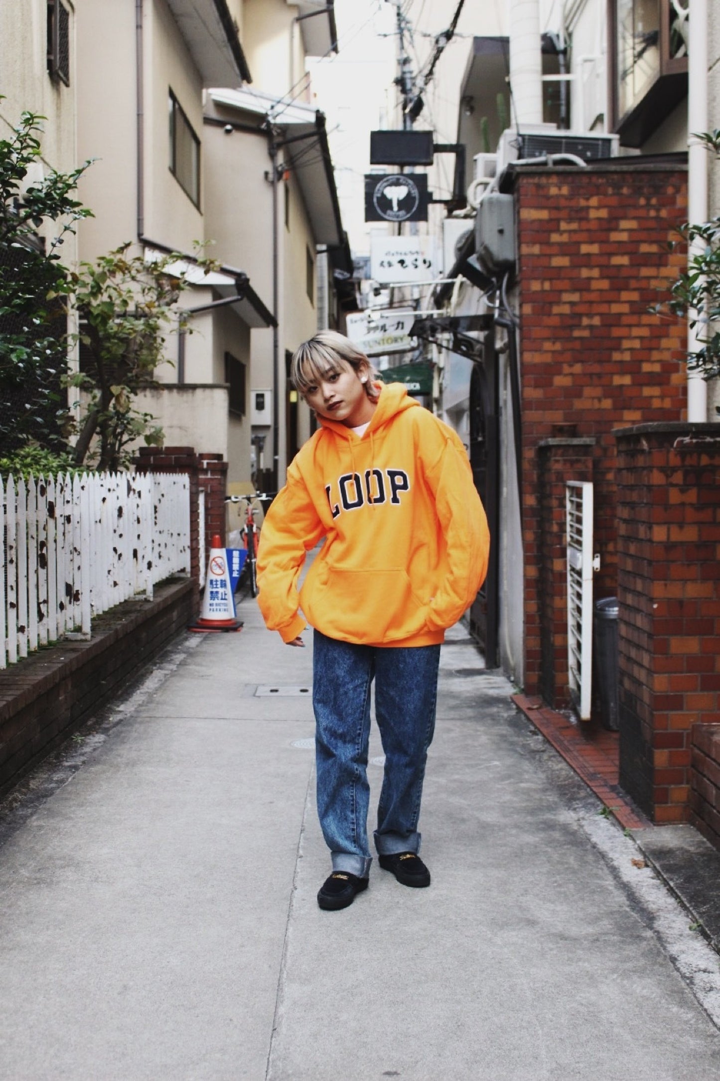 LOOP SATIN EMBROIDERY HOODIE
