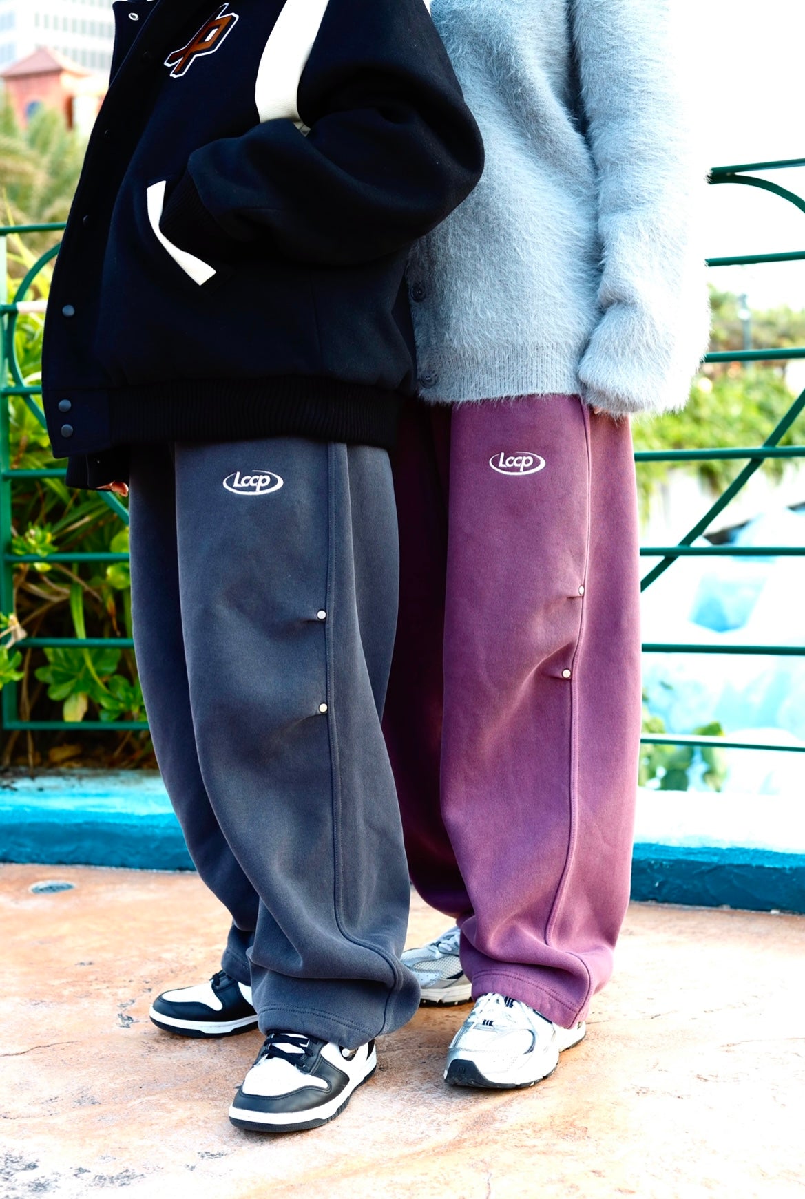 WIDE FLARE SWEAT PANTS