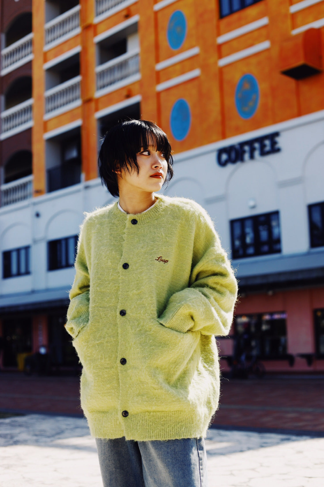 CREW NECK KNIT CARDIGAN